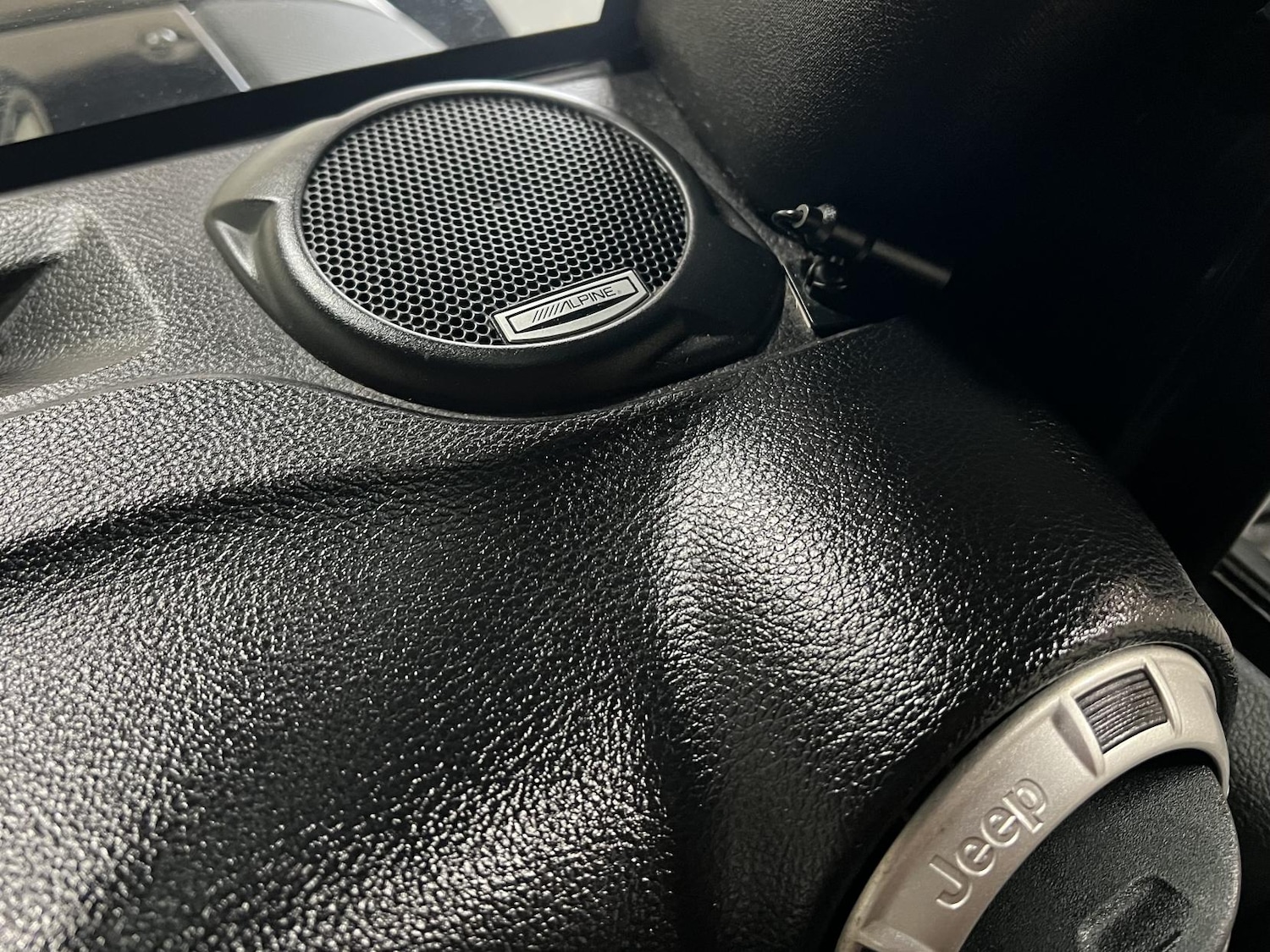 Used Jeep Wrangler 2015 for sale - 76933409: Photo 24