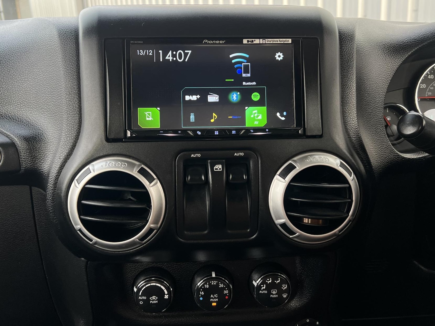 Used Jeep Wrangler 2015 for sale - 76933409: Photo 5