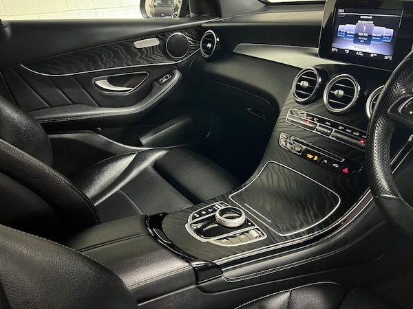 Used Mercedes-Benz GLC 2018 for sale - 76244902: Photo 9