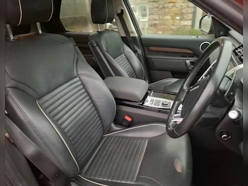 Used Land Rover Discovery 2018 for sale - 76987594: Photo