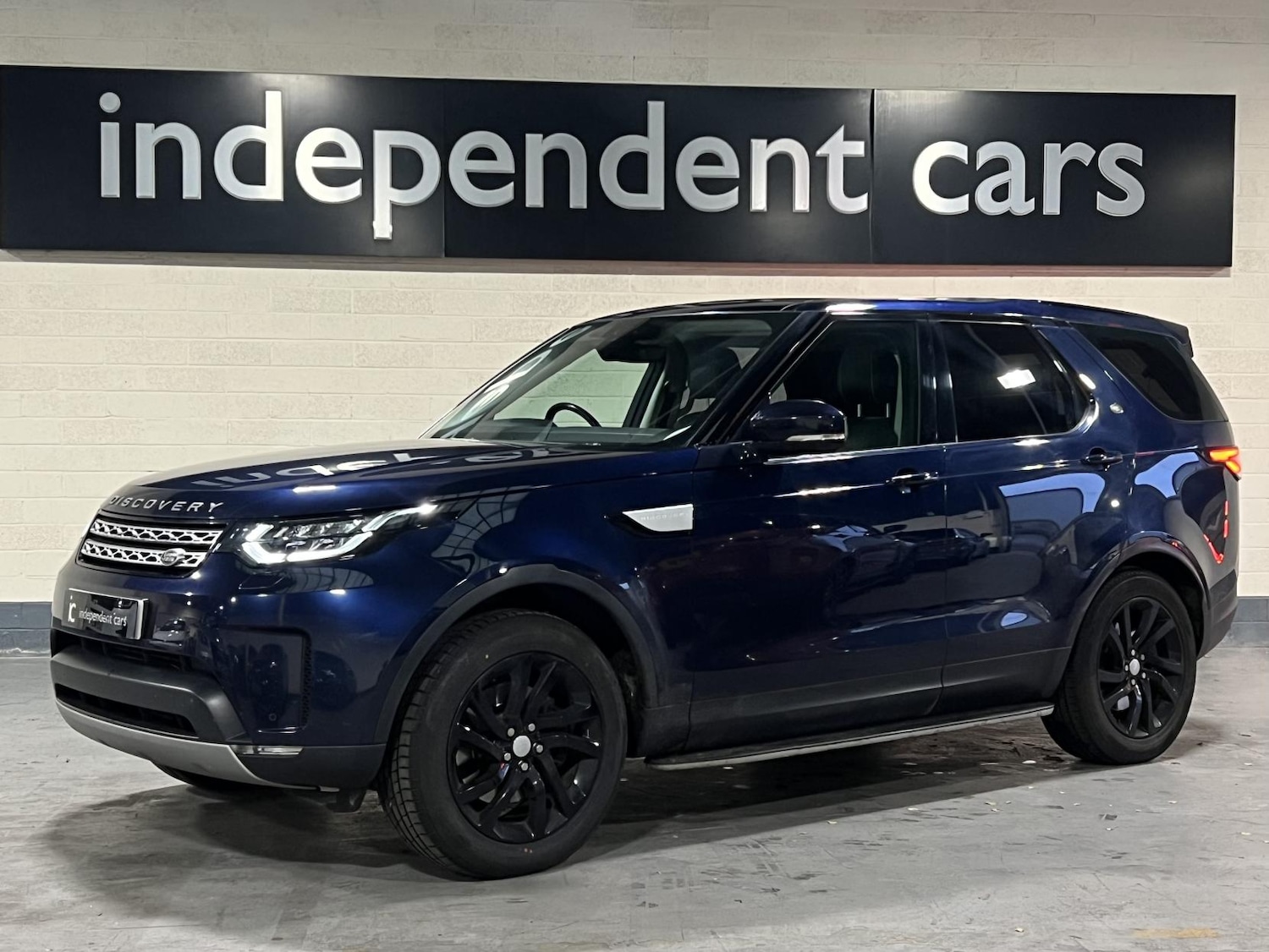 Used Land Rover Discovery 2017 for sale - 77013350: Photo 11