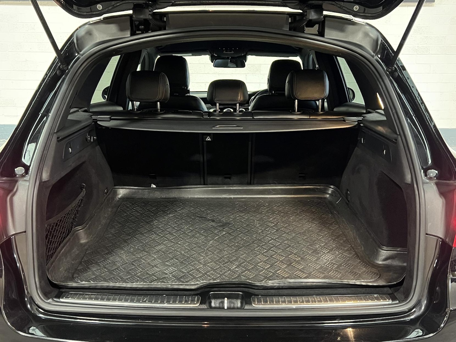 Used Mercedes-Benz GLC 2017 for sale - 76603330: Photo 10