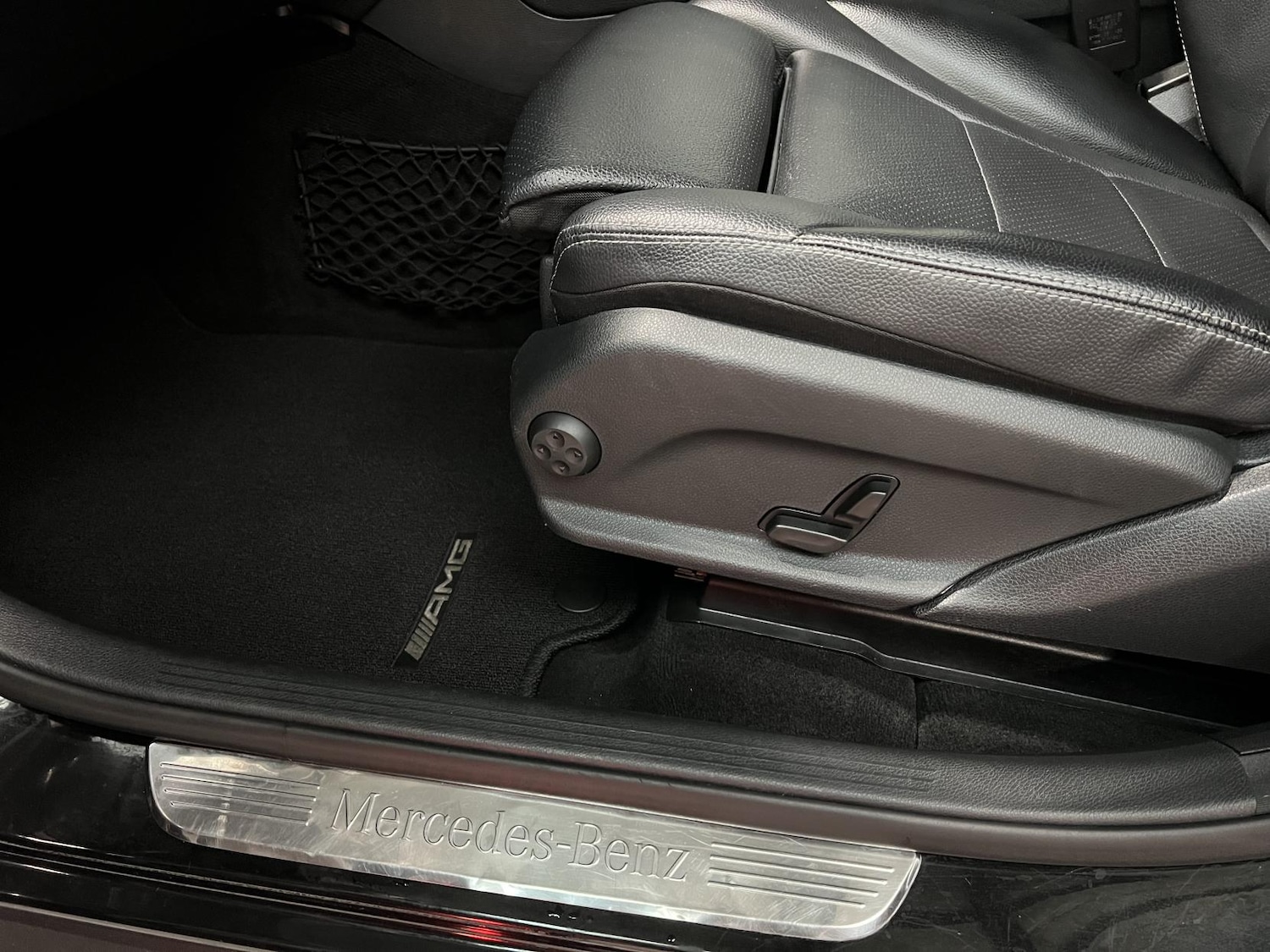 Used Mercedes-Benz GLC 2017 for sale - 76603330: Photo 5