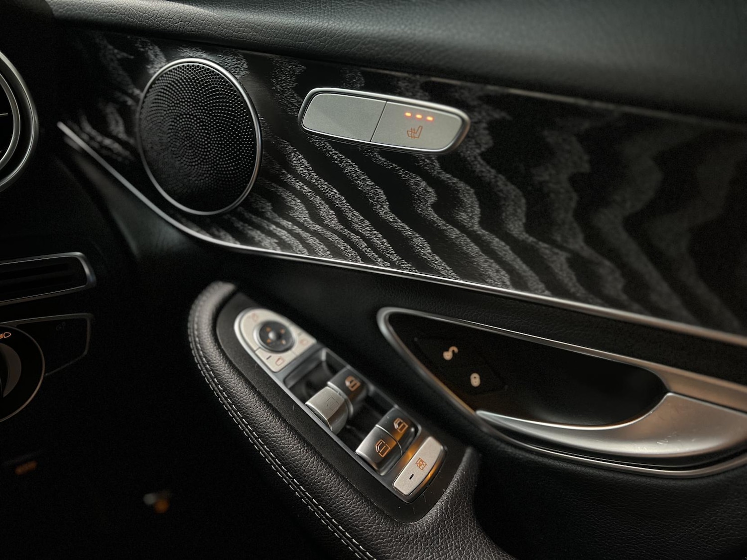 Used Mercedes-Benz GLC 2017 for sale - 76603330: Photo 6