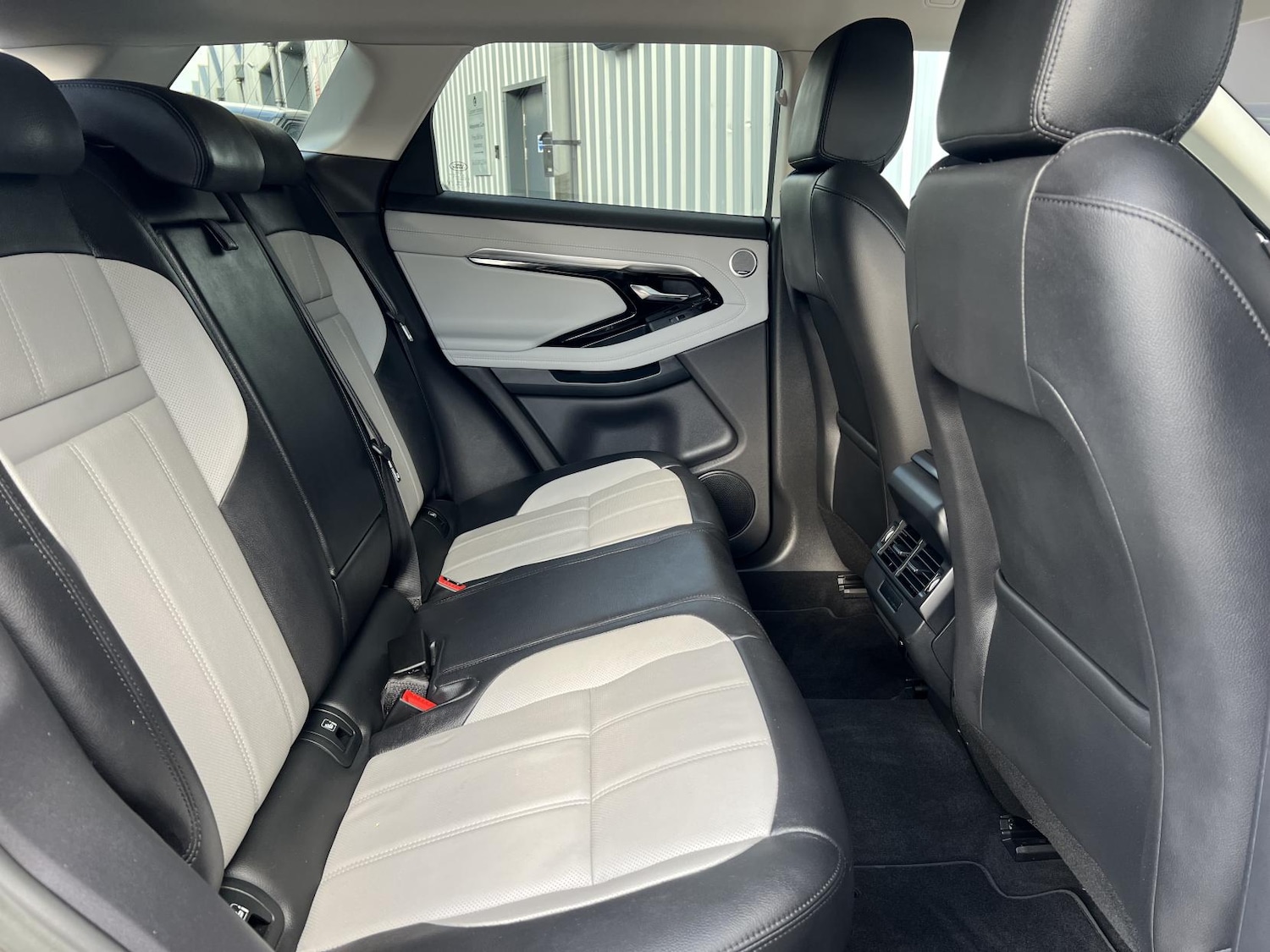 Used Land Rover Range Rover Evoque 2022 for sale - 76796736: Photo 11