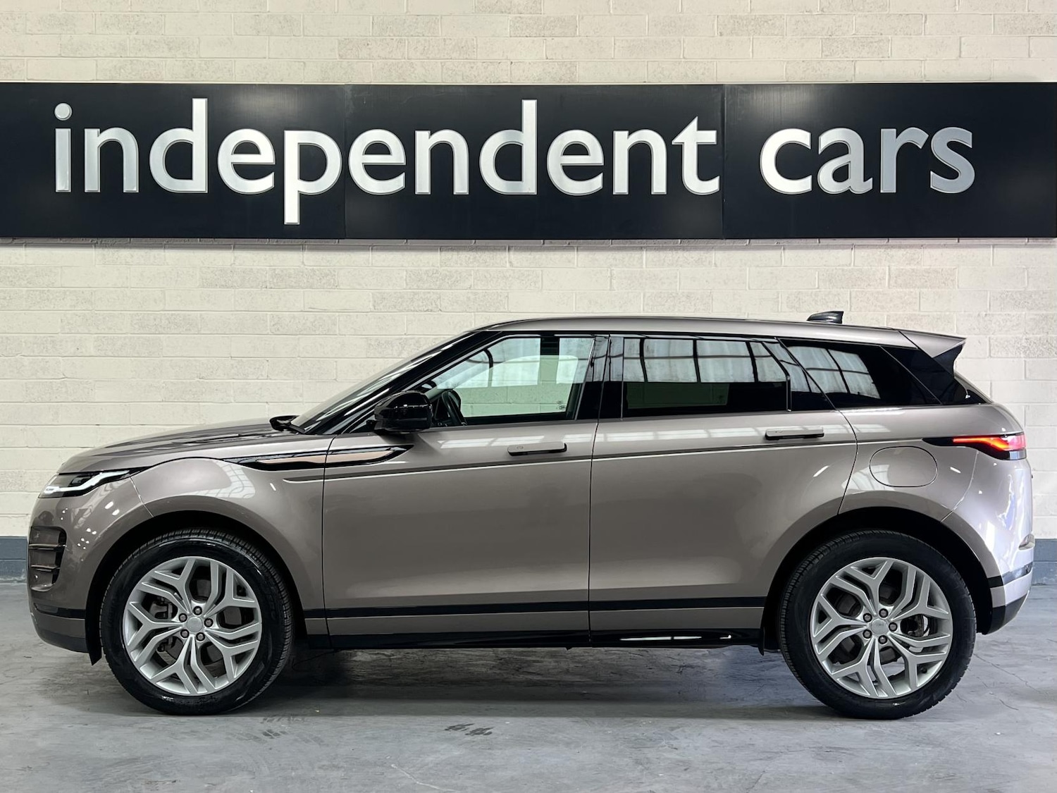 Used Land Rover Range Rover Evoque 2022 for sale - 76796736: Photo 7