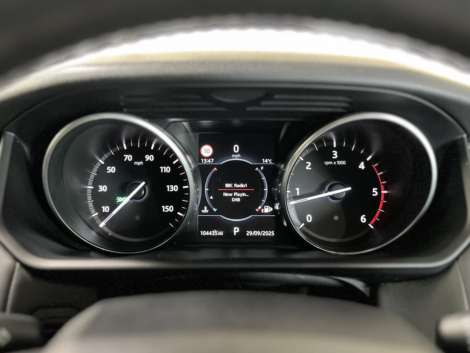 Used Land Rover Discovery 2017 for sale - 76104875: Photo 21