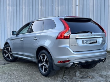 Used Volvo XC60 2017 for sale - 76525782: Photo