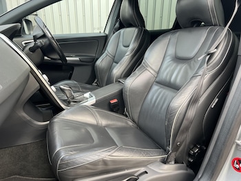 Used Volvo XC60 2017 for sale - 76525782: Photo