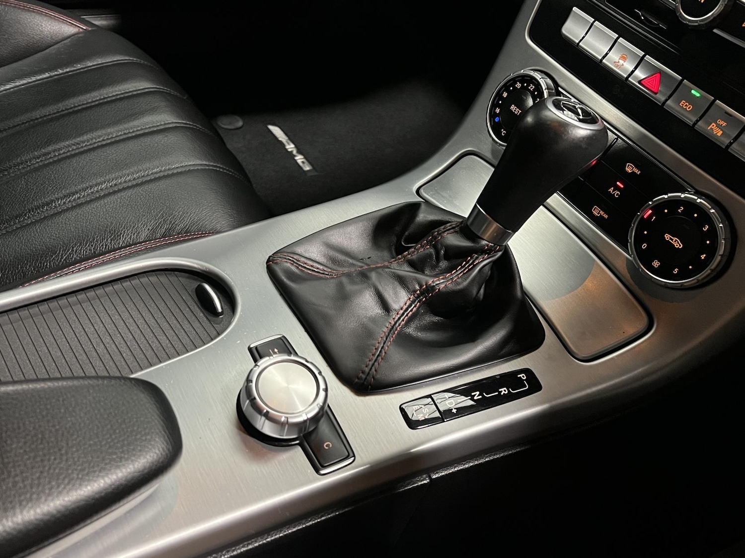 Used Mercedes-Benz SLK 2013 for sale - 76971782: Photo 6