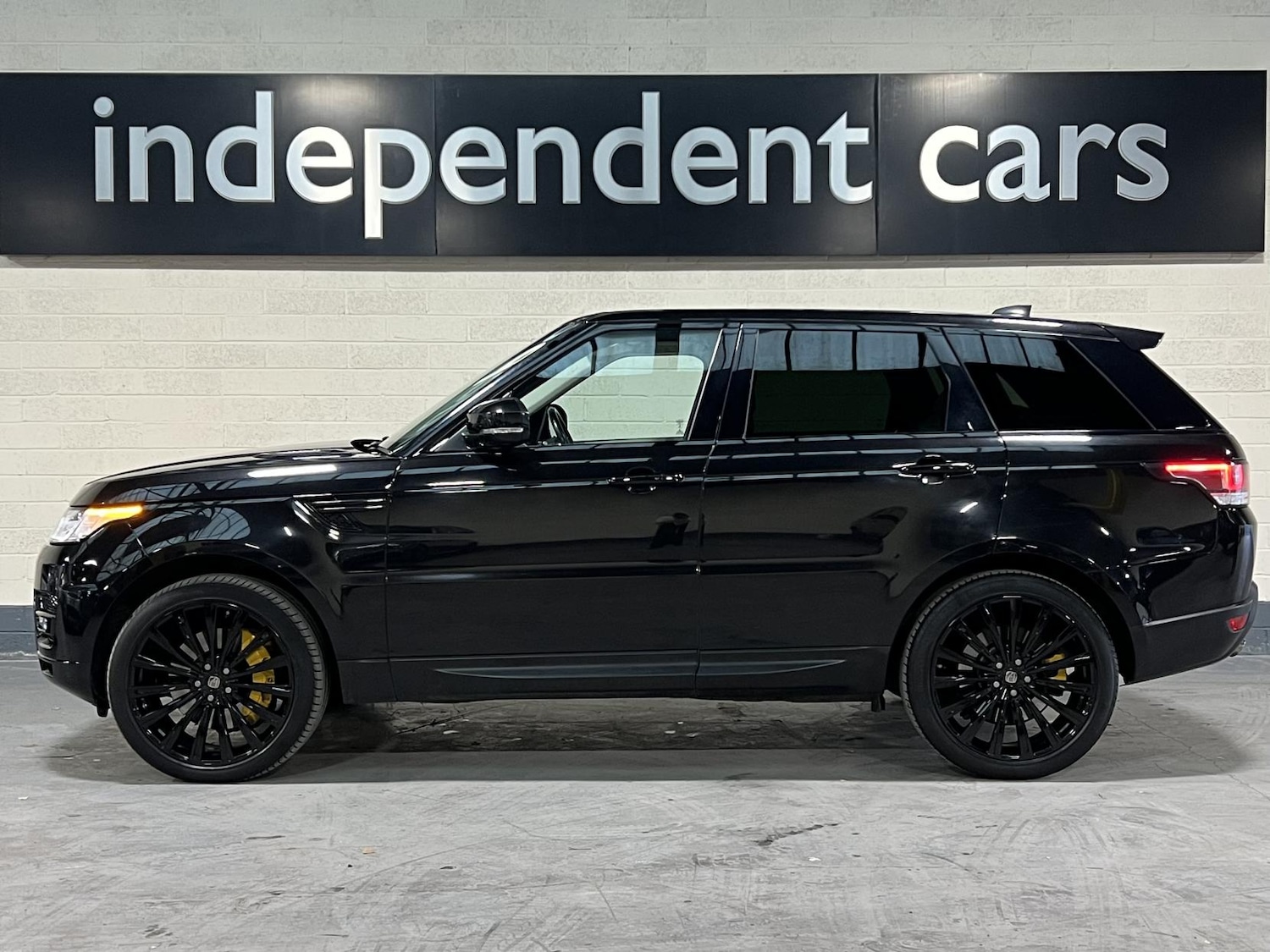 Used Land Rover Range Rover Sport 2017 for sale - 76664896: Photo 15