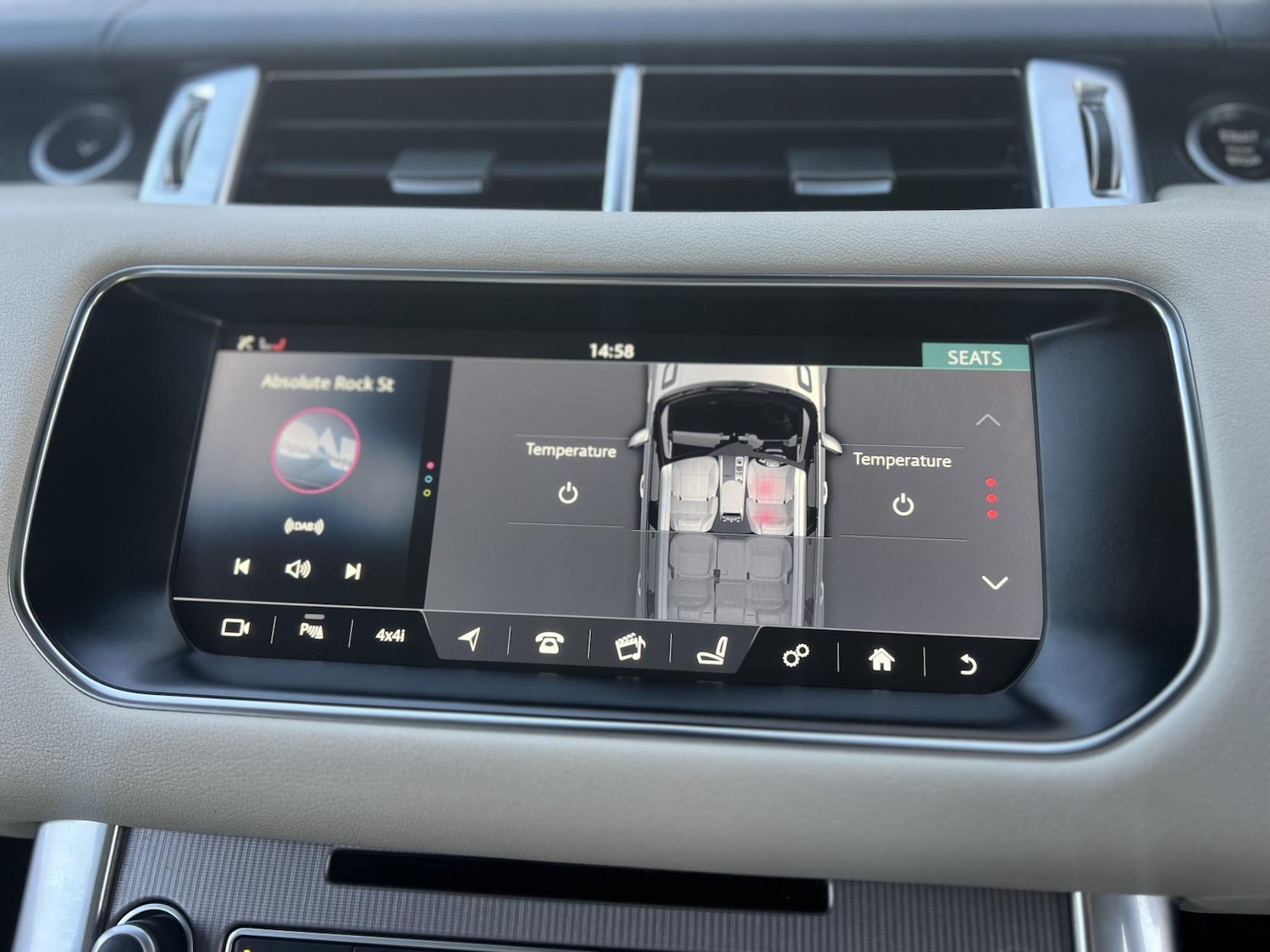 Used Land Rover Range Rover Sport 2017 for sale - 76664896: Photo 18