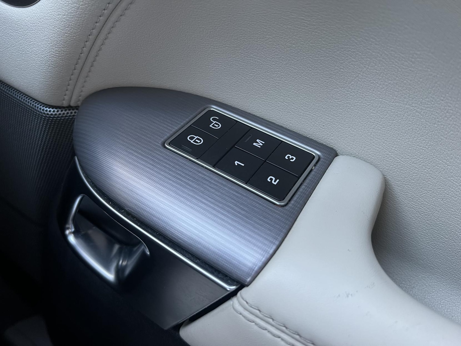 Used Land Rover Range Rover Sport 2017 for sale - 76664896: Photo 23