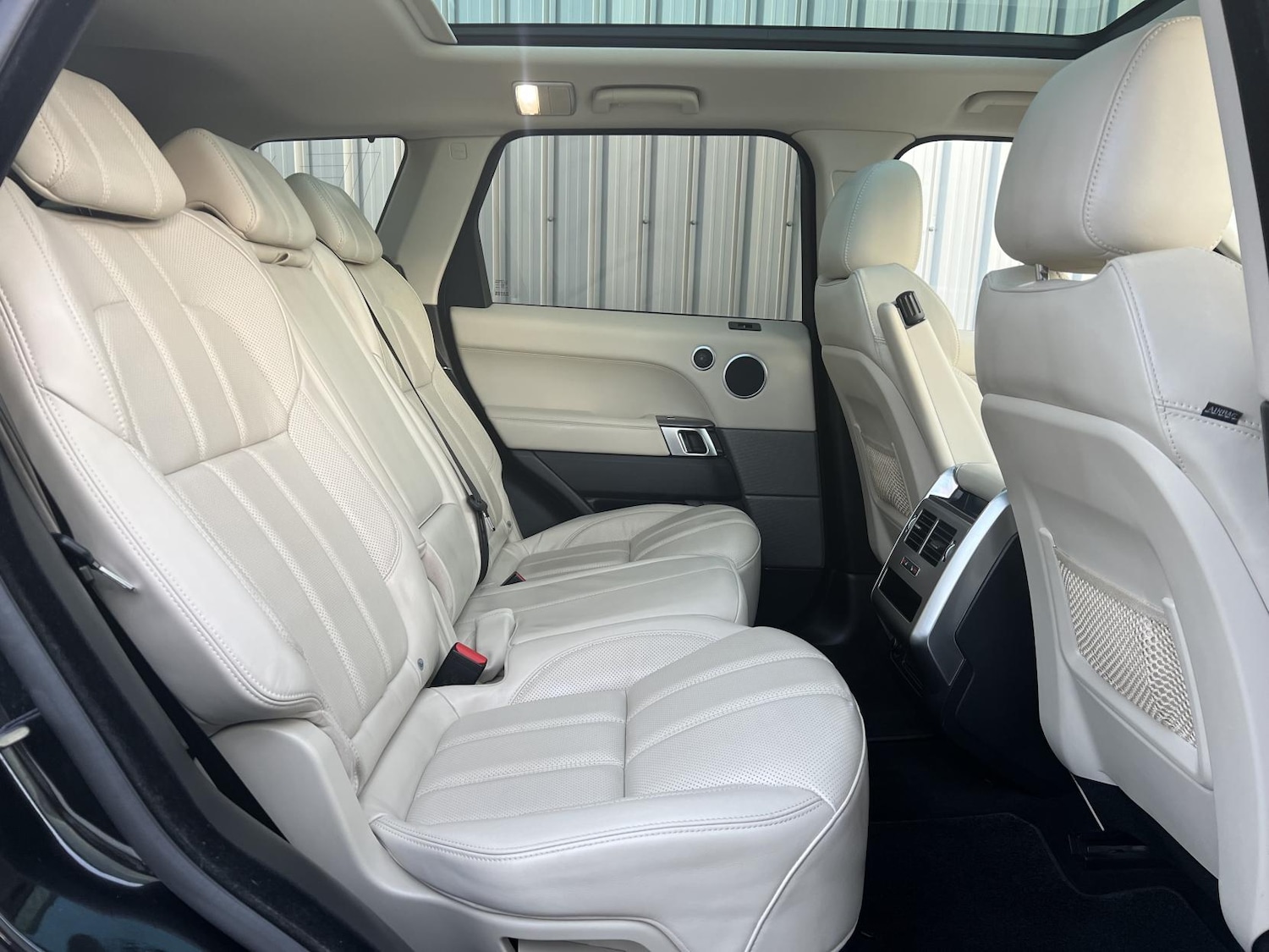 Used Land Rover Range Rover Sport 2017 for sale - 76664896: Photo 27