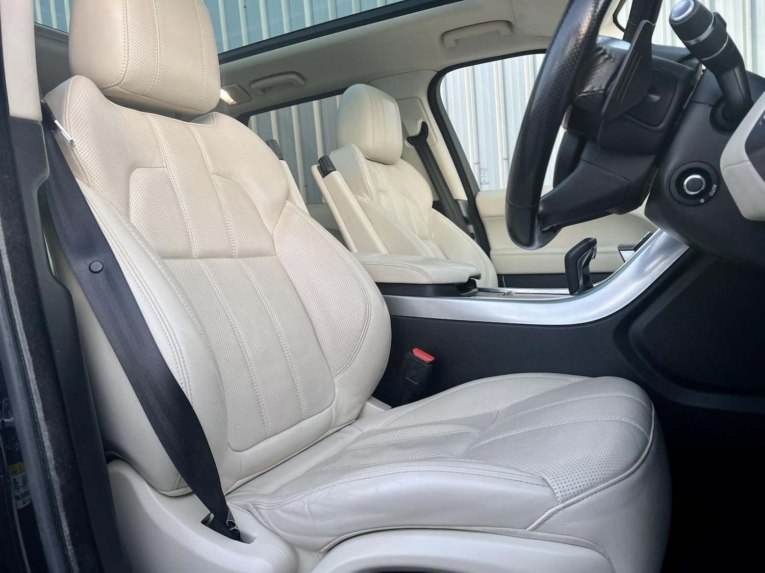 Used Land Rover Range Rover Sport 2017 for sale - 76664896: Photo 3