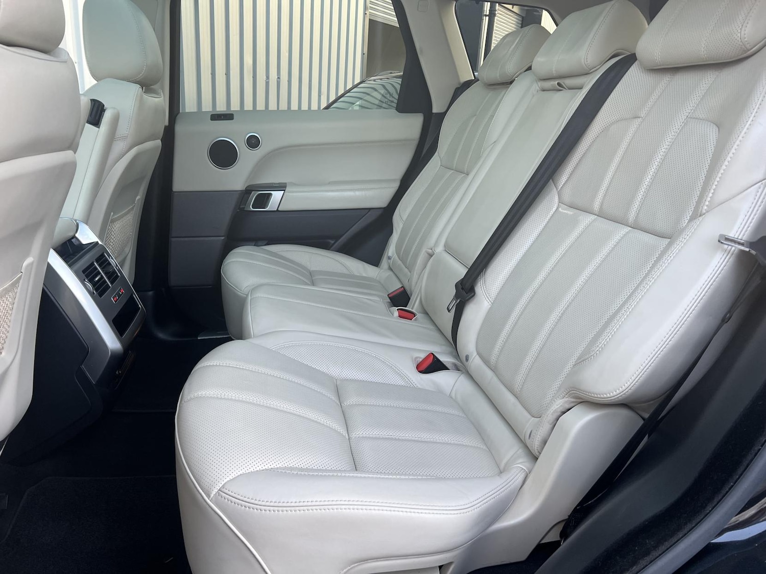 Used Land Rover Range Rover Sport 2017 for sale - 76664896: Photo 9