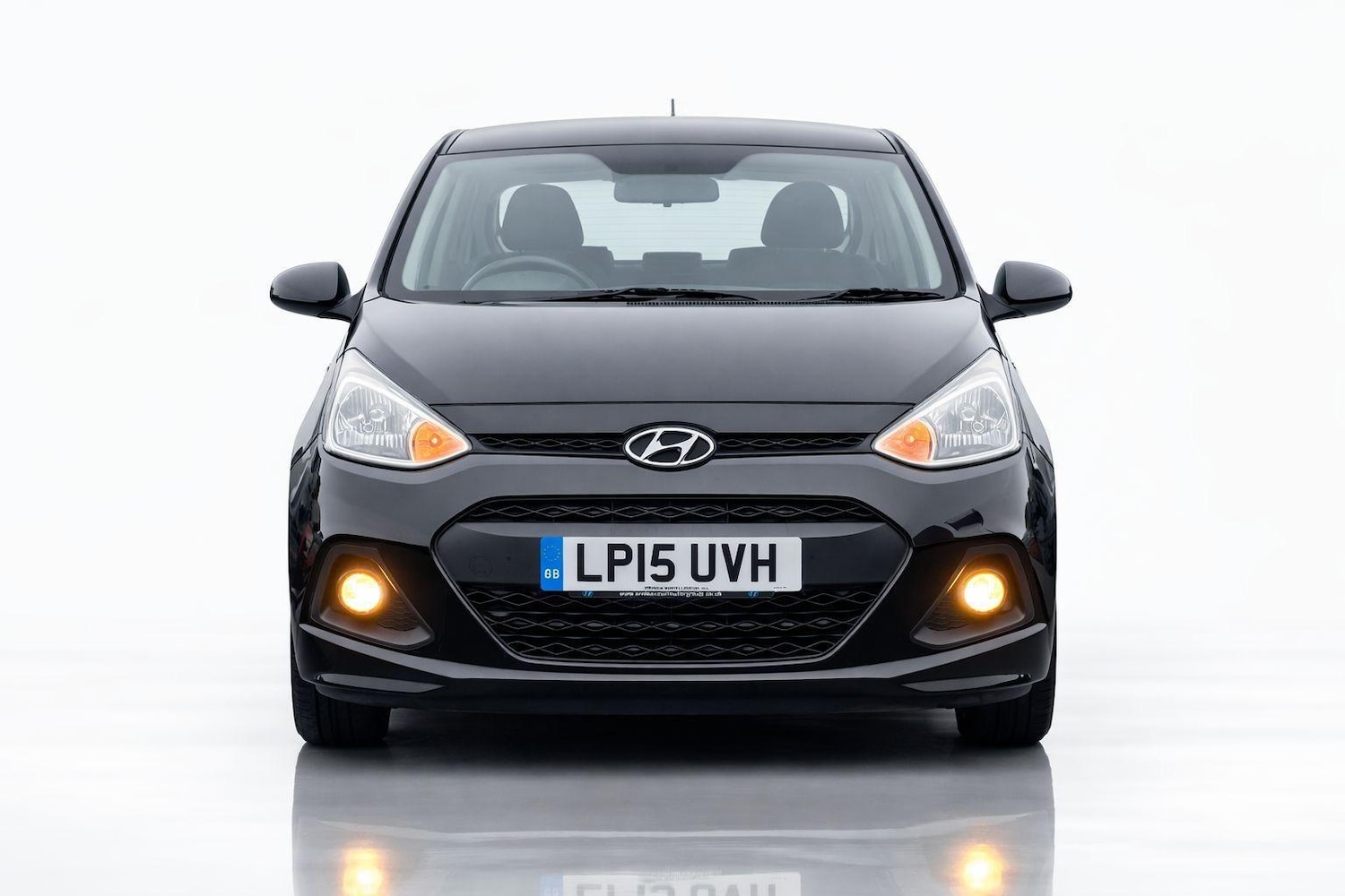 Used Hyundai i10 2015 for sale - 77658735: Photo 2