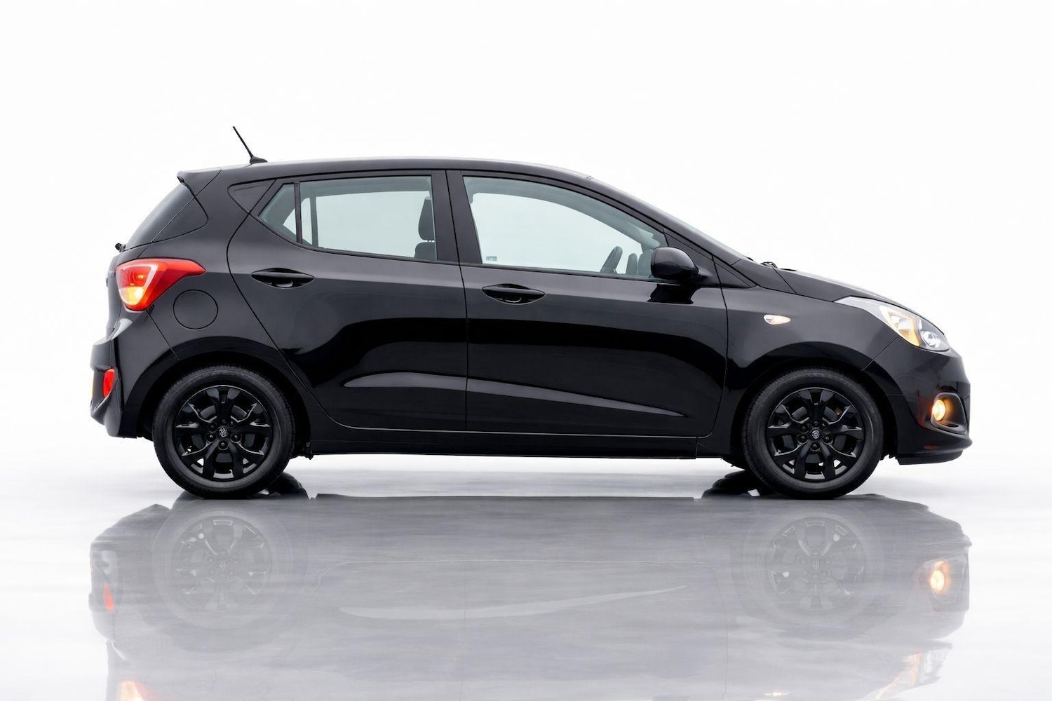 Used Hyundai i10 2015 for sale - 77658735: Photo 6