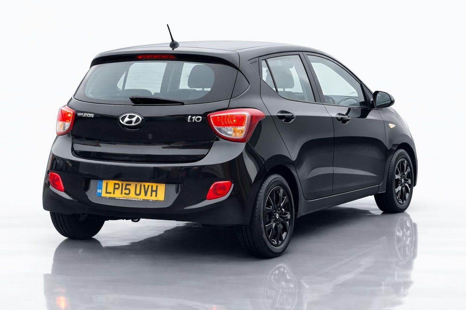 Used Hyundai i10 2015 for sale - 77658735: Photo 7