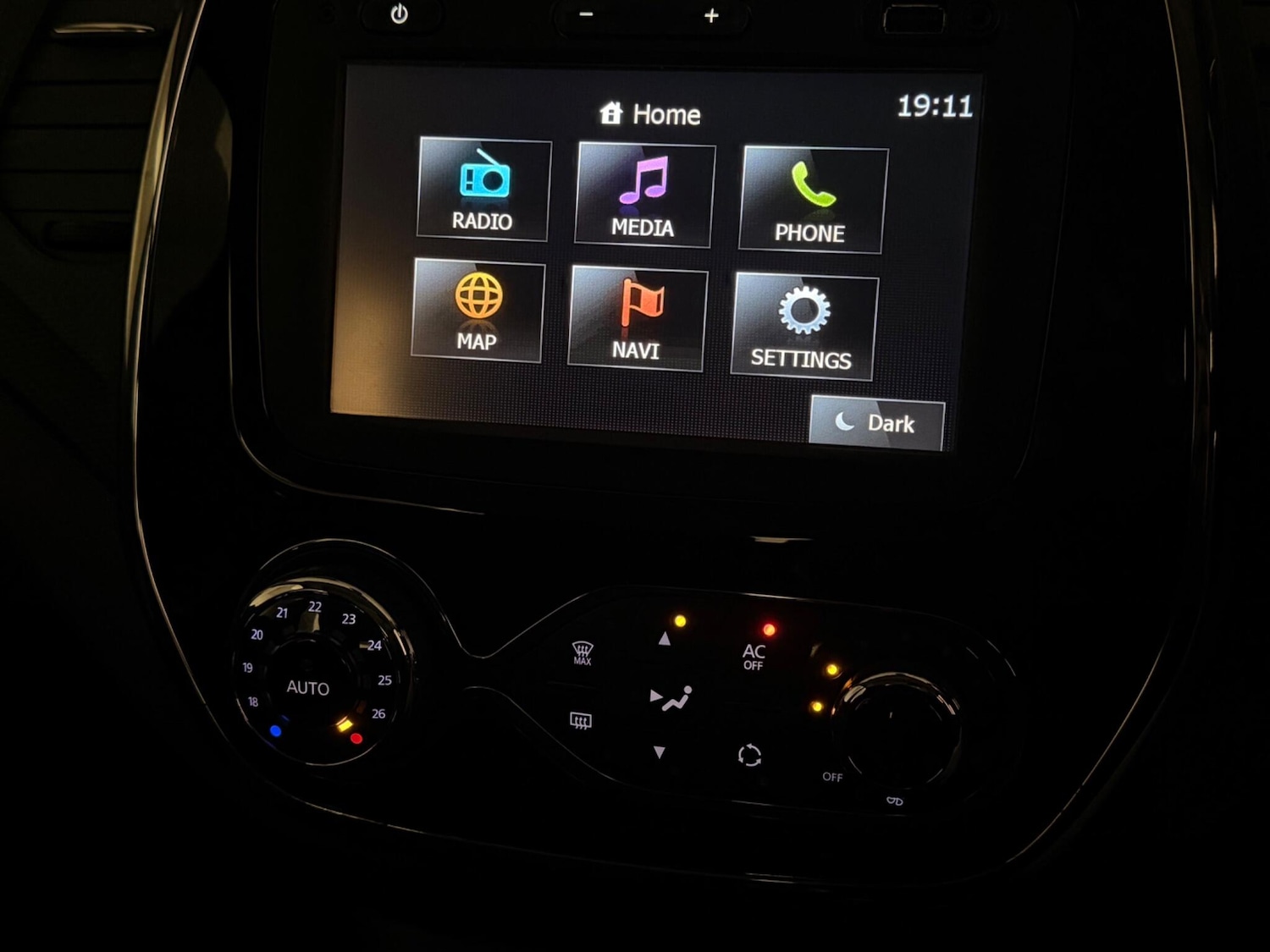 Used Renault Captur 2014 for sale - 77793335: Photo 19