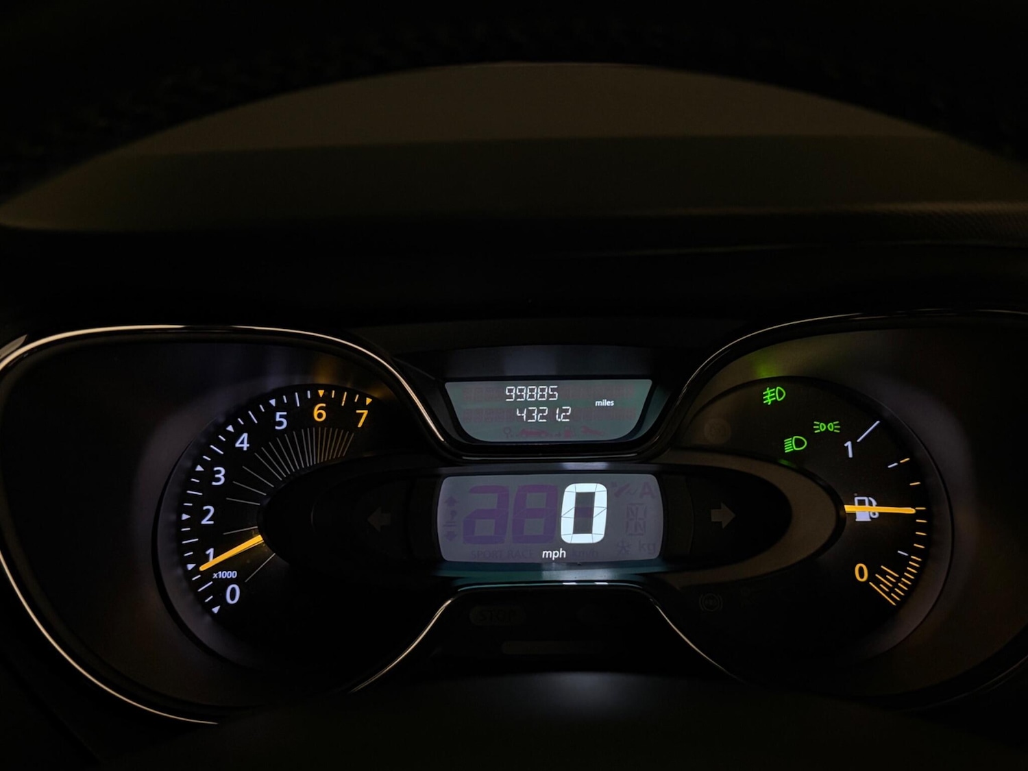 Used Renault Captur 2014 for sale - 77793335: Photo 20