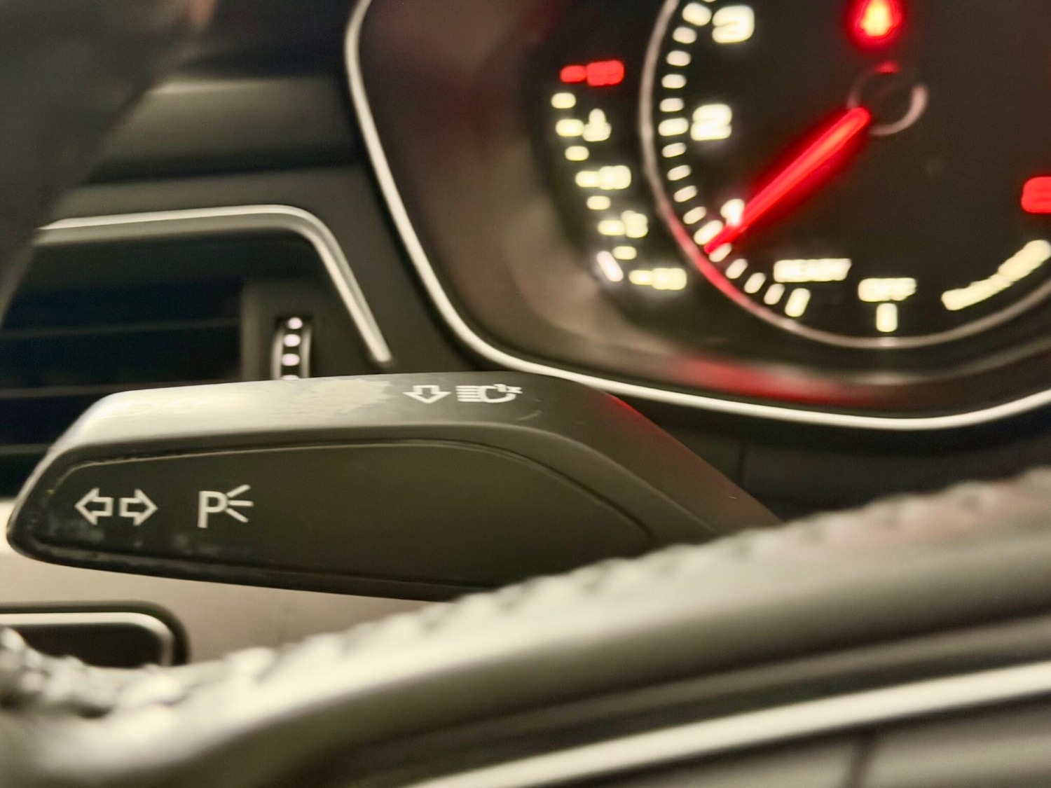 Used Audi A4 2016 for sale - 77892988: Photo 16