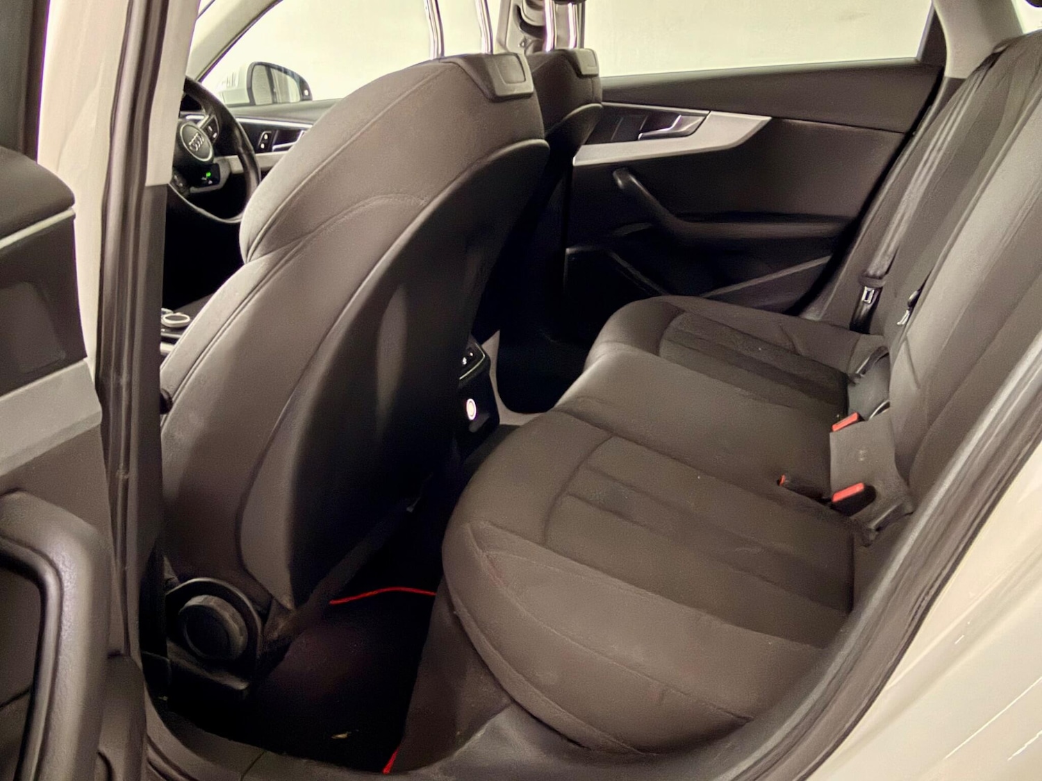 Used Audi A4 2016 for sale - 77892988: Photo 28