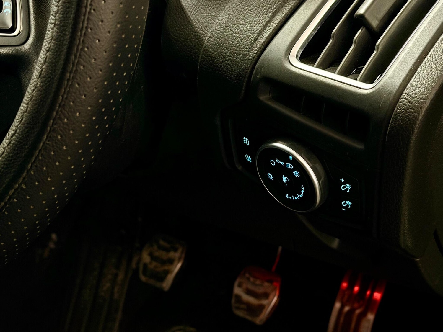 Used Ford Focus for sale - 77657907: Photo 19