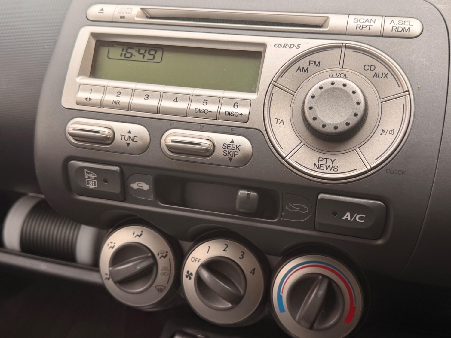 Used Honda Jazz 2006 for sale - 77838563: Photo 10