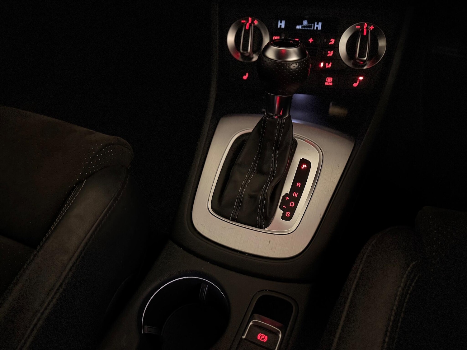 Used Audi Q3 2014 for sale - 77658506: Photo 13