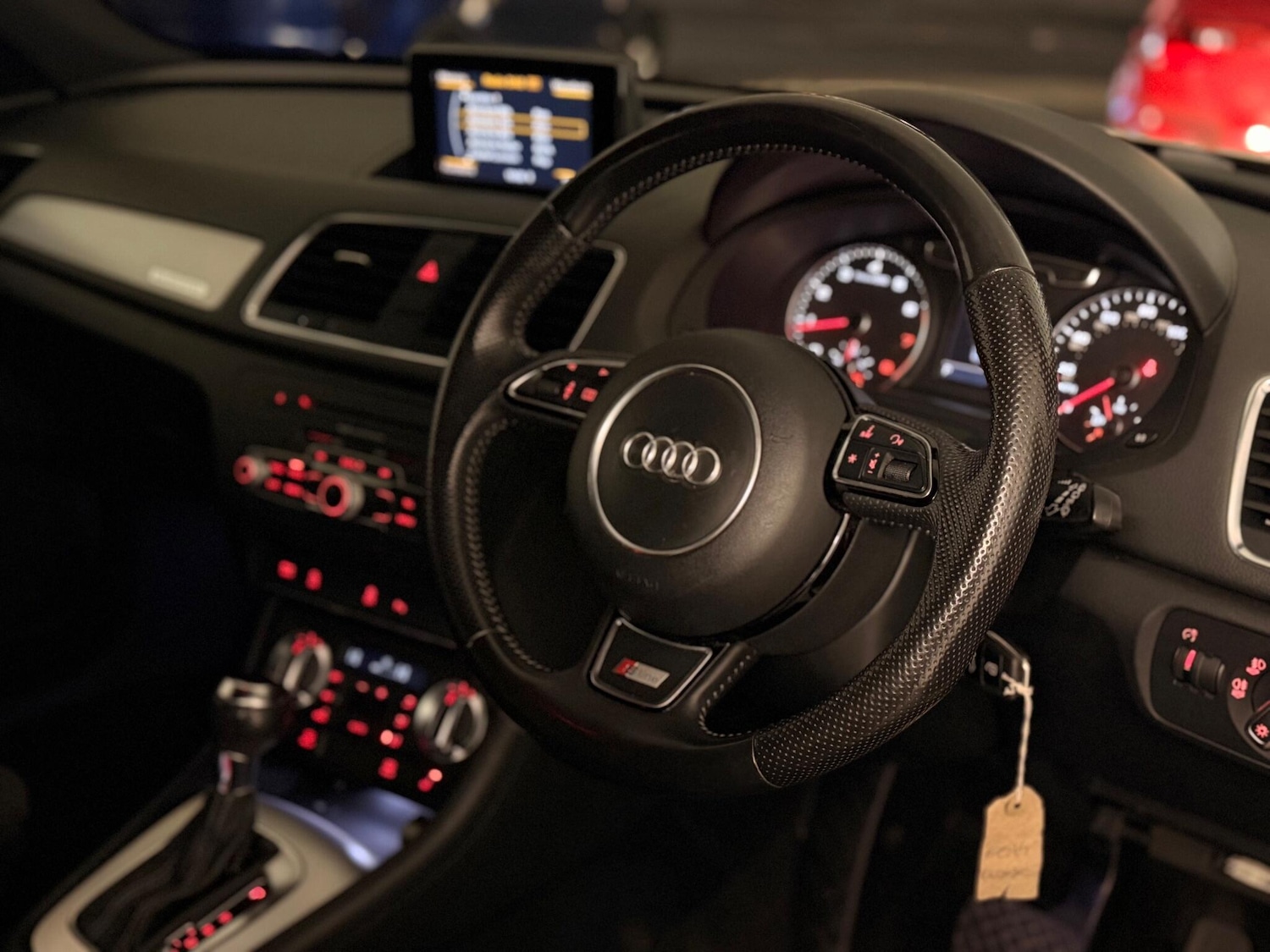 Used Audi Q3 2014 for sale - 77658506: Photo 30