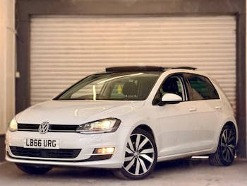Used Volkswagen Golf 2017 for sale - 78830251: Photo