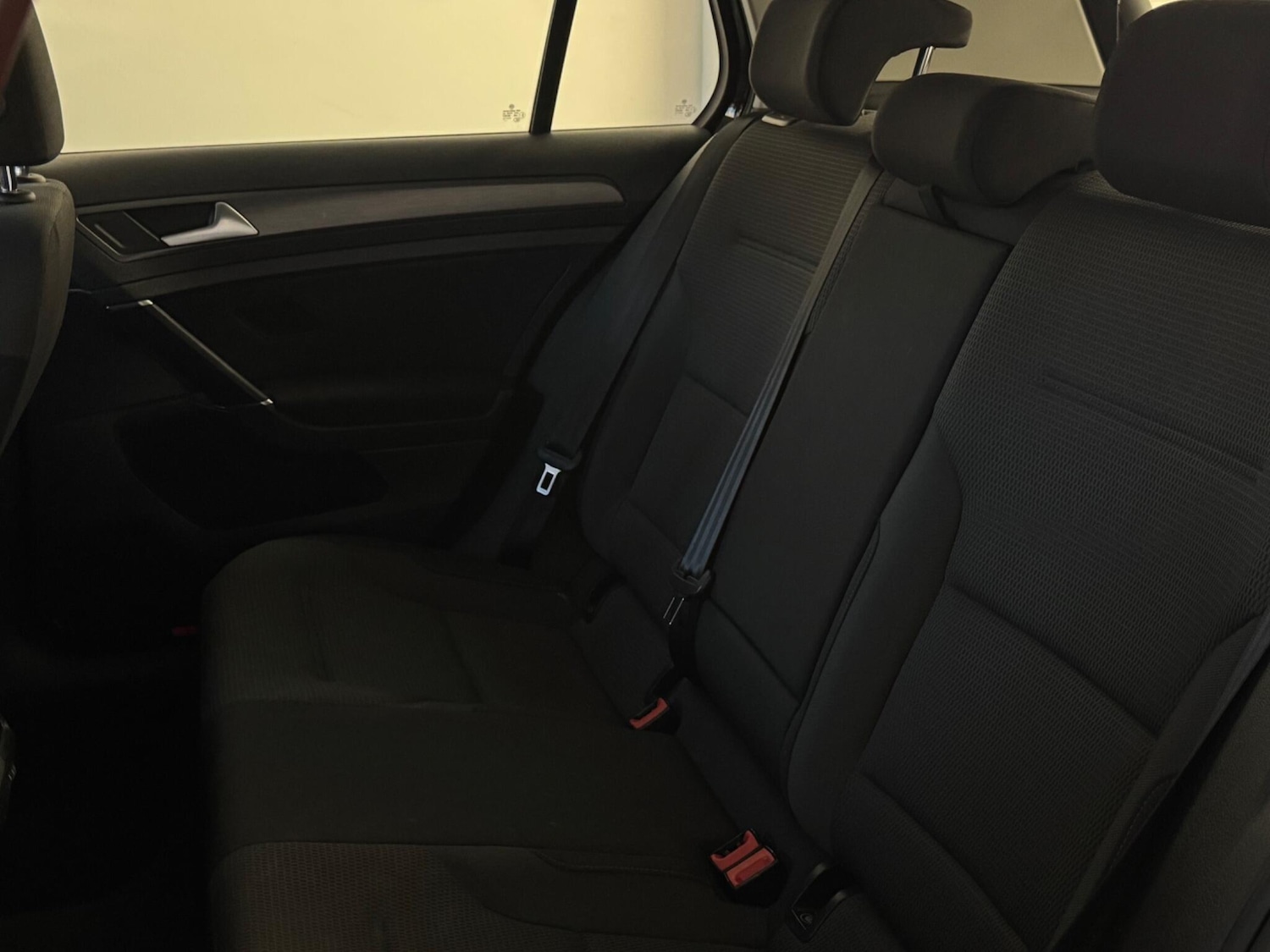 Used Volkswagen Golf 2017 for sale - 77940136: Photo 17