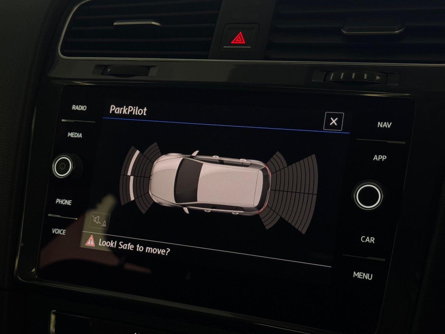 Used Volkswagen Golf 2017 for sale - 77940136: Photo 28