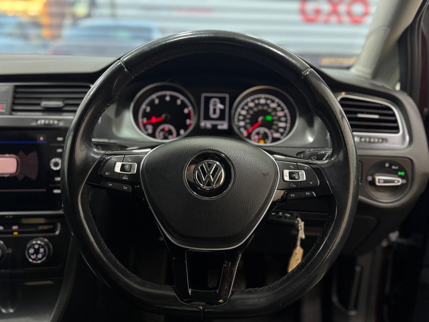 Used Volkswagen Golf 2017 for sale - 77940136: Photo 31