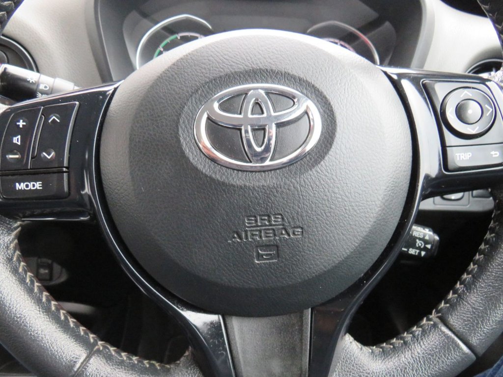 Used Toyota Yaris 2018 for sale - 77080382: Photo 17