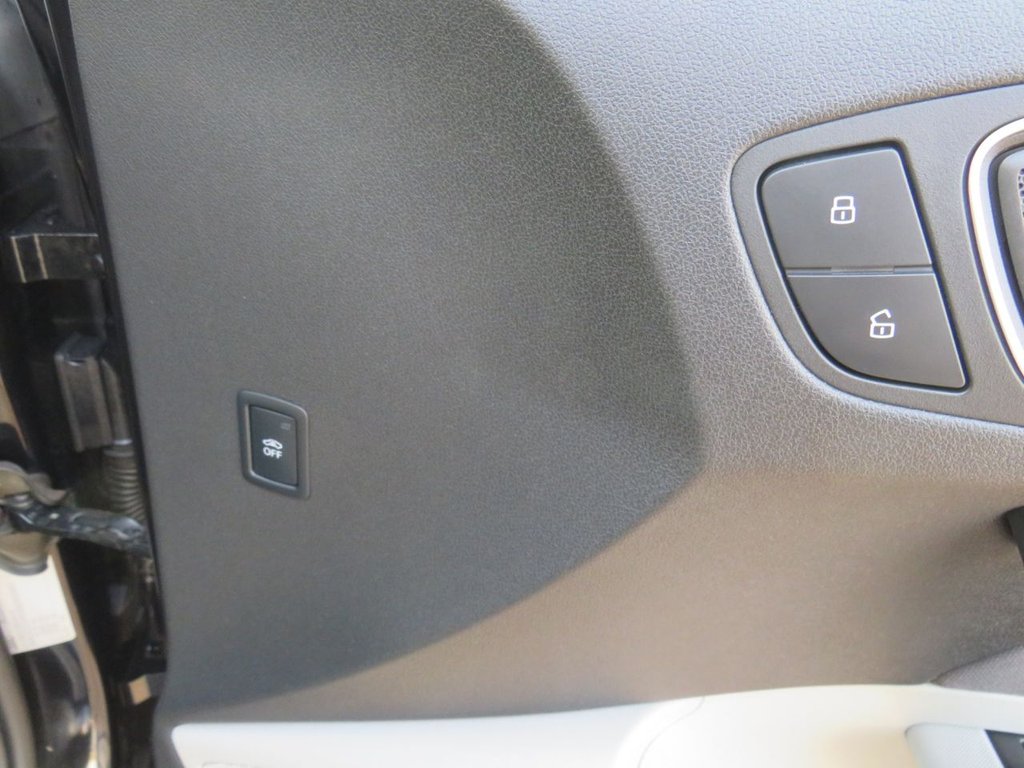 Used Audi A1 2011 for sale - 77053637: Photo 22