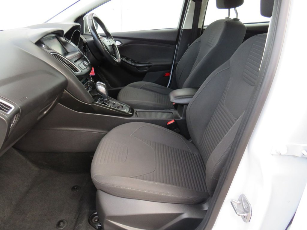 Used Ford Focus 2015 for sale - 76950377: Photo 9