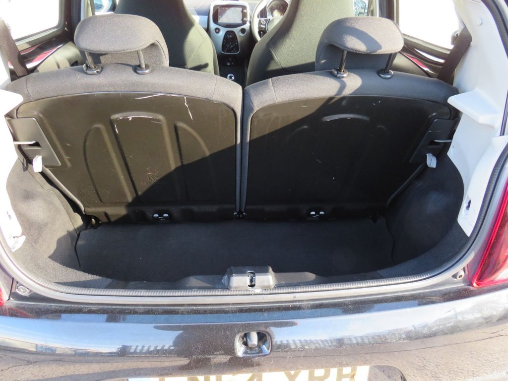 Used Peugeot 108 2014 for sale - 76660633: Photo 11