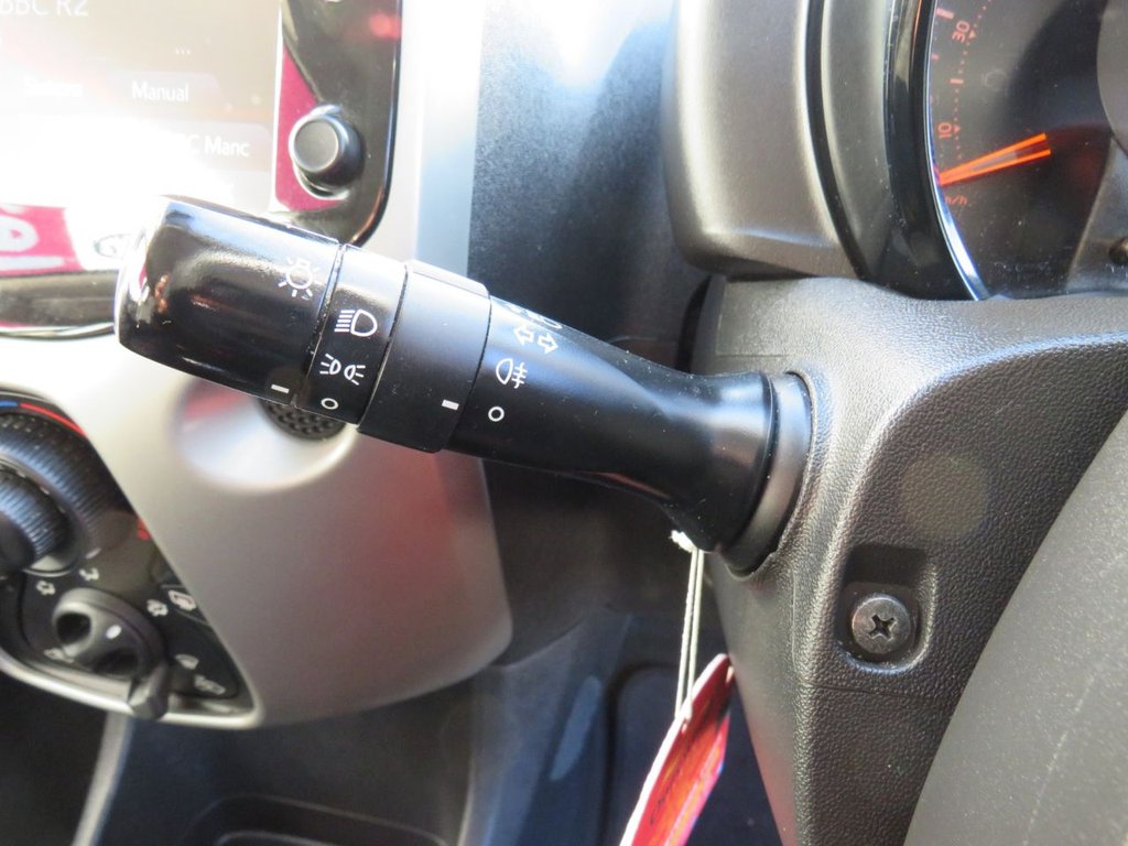 Used Peugeot 108 2014 for sale - 76660633: Photo 18