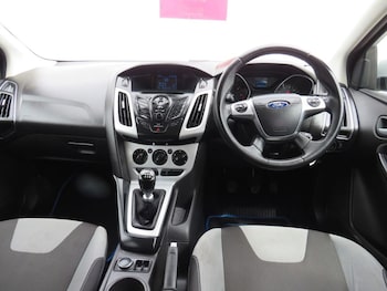 Used Ford Focus 2013 for sale - 78762415: Photo