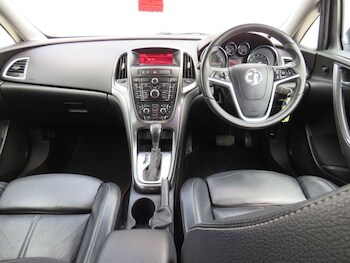 Used Vauxhall Astra 2013 for sale - 75875296: Photo