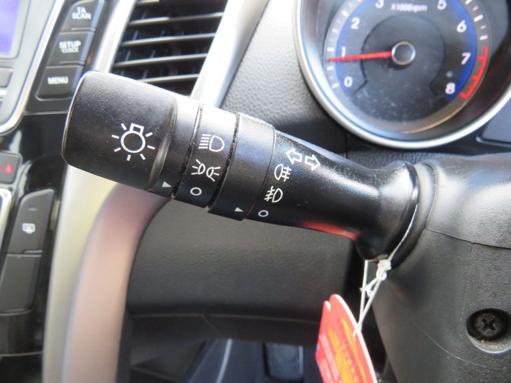 Used Hyundai i30 2014 for sale - 76482362: Photo 17