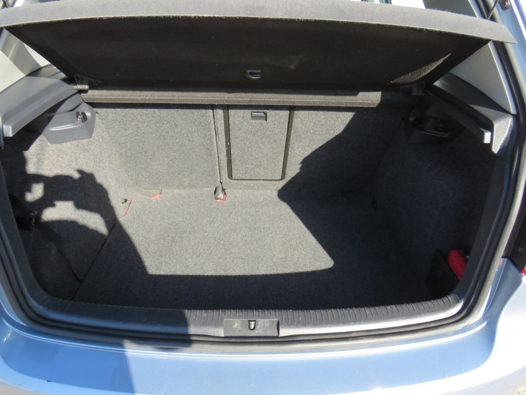 Used Volkswagen Golf 2011 for sale - 78082683: Photo 11