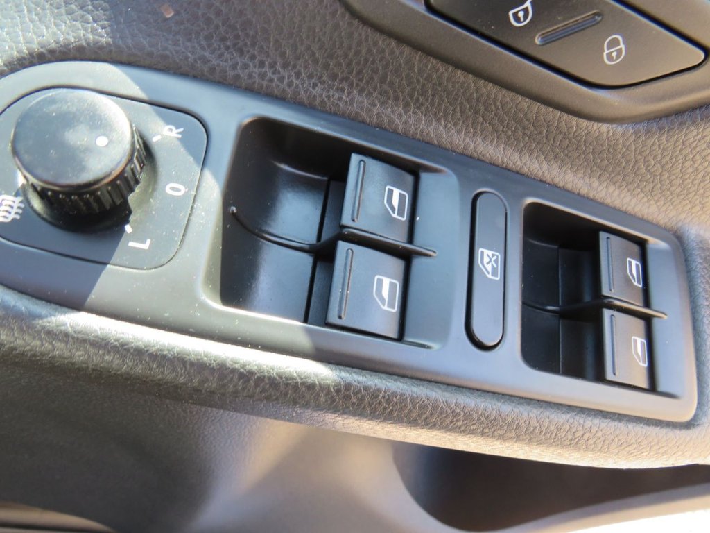 Used Volkswagen Golf 2011 for sale - 78082683: Photo 18