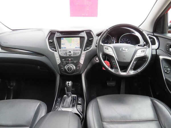 Used Hyundai Santa Fe 2015 for sale - 75745942: Photo 2