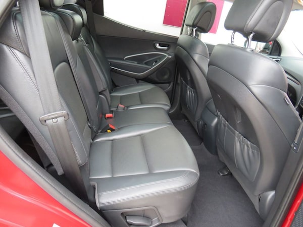 Used Hyundai Santa Fe 2015 for sale - 75745942: Photo 8