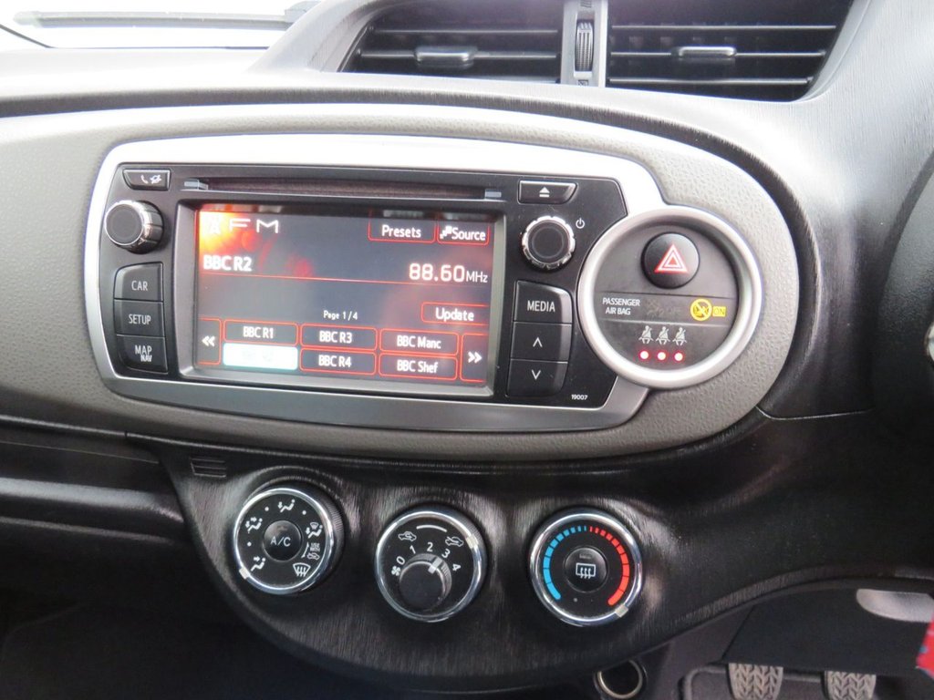 Used Toyota Yaris 2012 for sale - 77463398: Photo 15