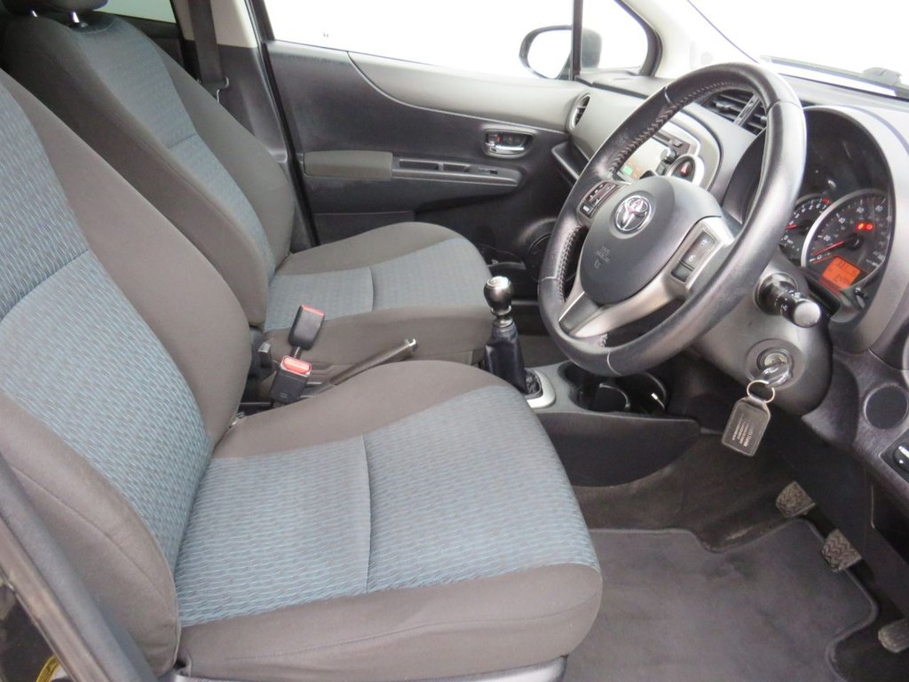 Used Toyota Yaris 2012 for sale - 77463398: Photo 7
