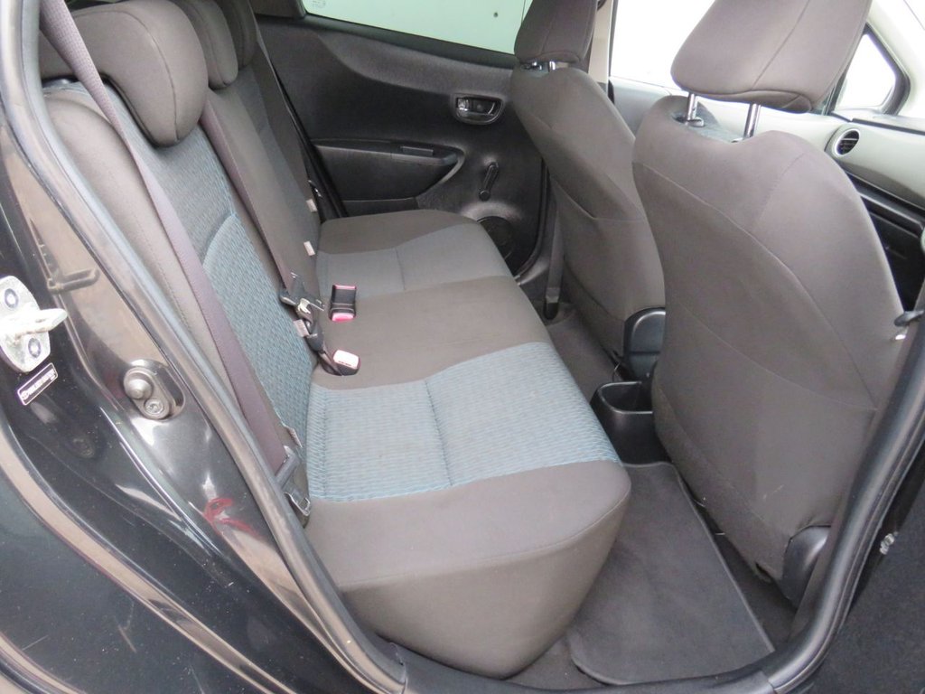 Used Toyota Yaris 2012 for sale - 77463398: Photo 8